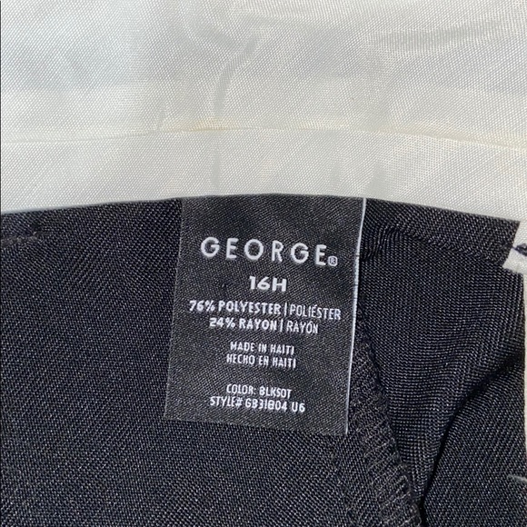 Dress pants - Picture 2 of 2